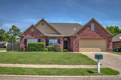 1405 E 145th St S, Glenpool, OK 74033 - photo 1