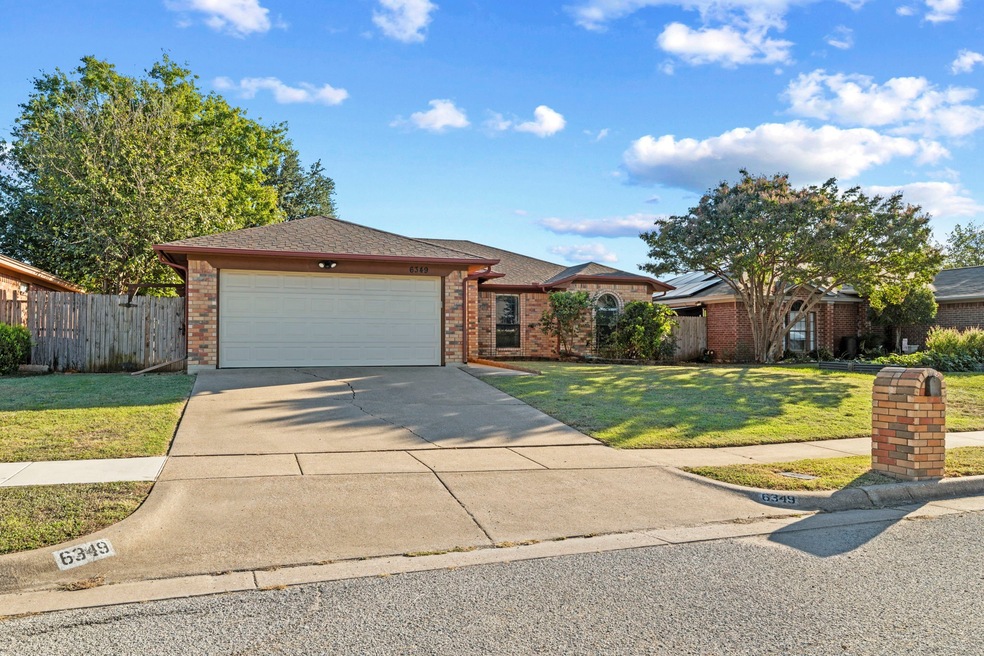 Pending $275,000 • Co-Listing Agent