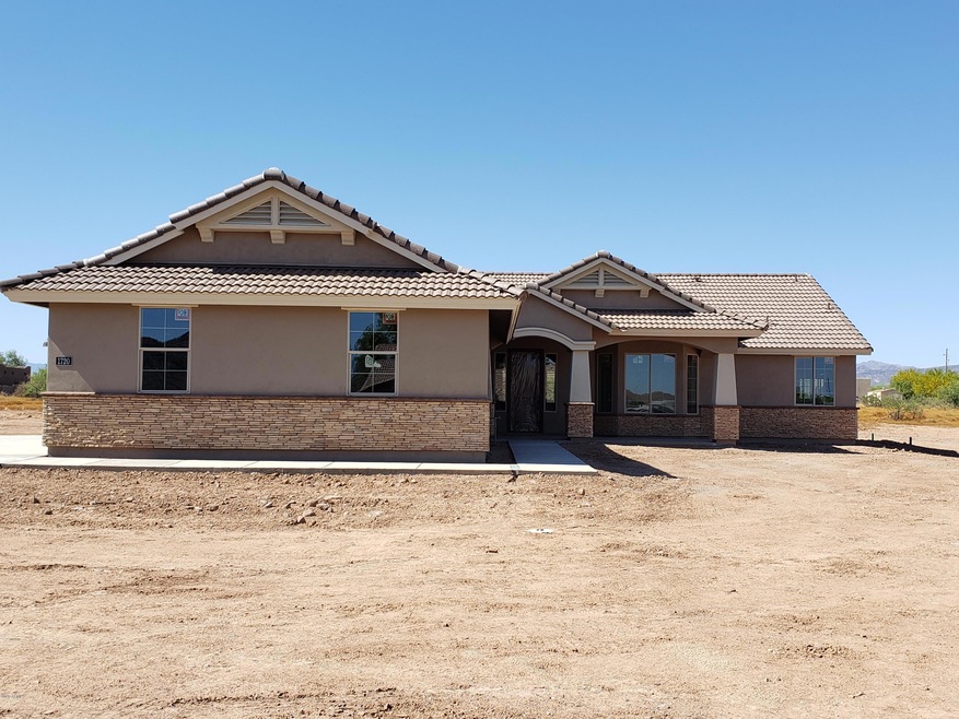 1720 W TAMAR - FRT ELEVATION