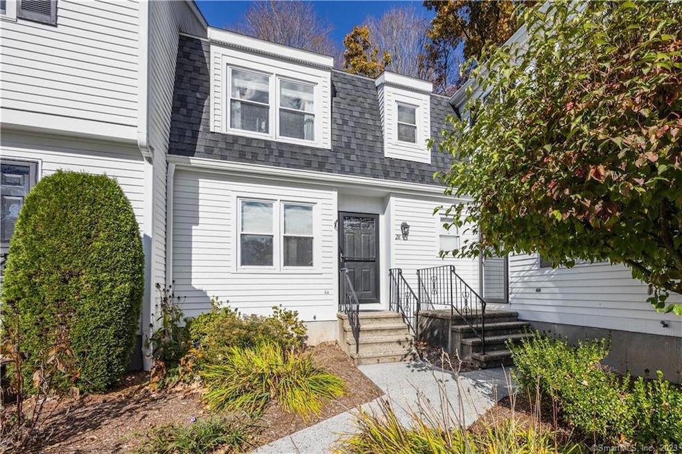 319 Thomaston Rd unit 28, Watertown, CT 06795 - photo 1