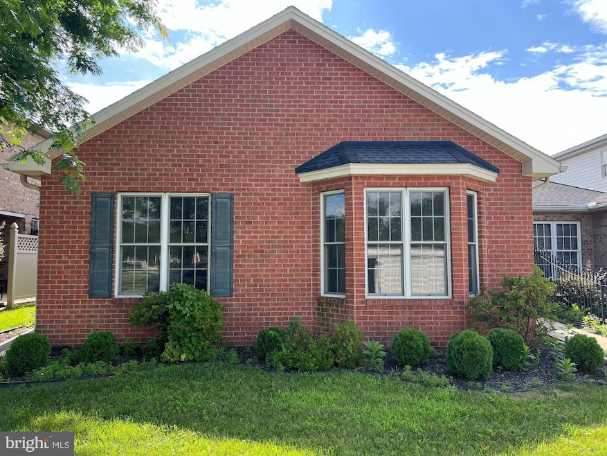 626 Observatory Dr, Hagerstown, MD 21742 - photo 1