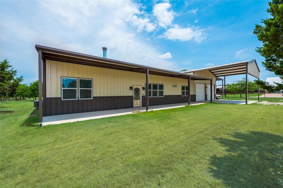 112 Cynthia Ann Parker Ln, Weatherford, TX 76087 - photo 1