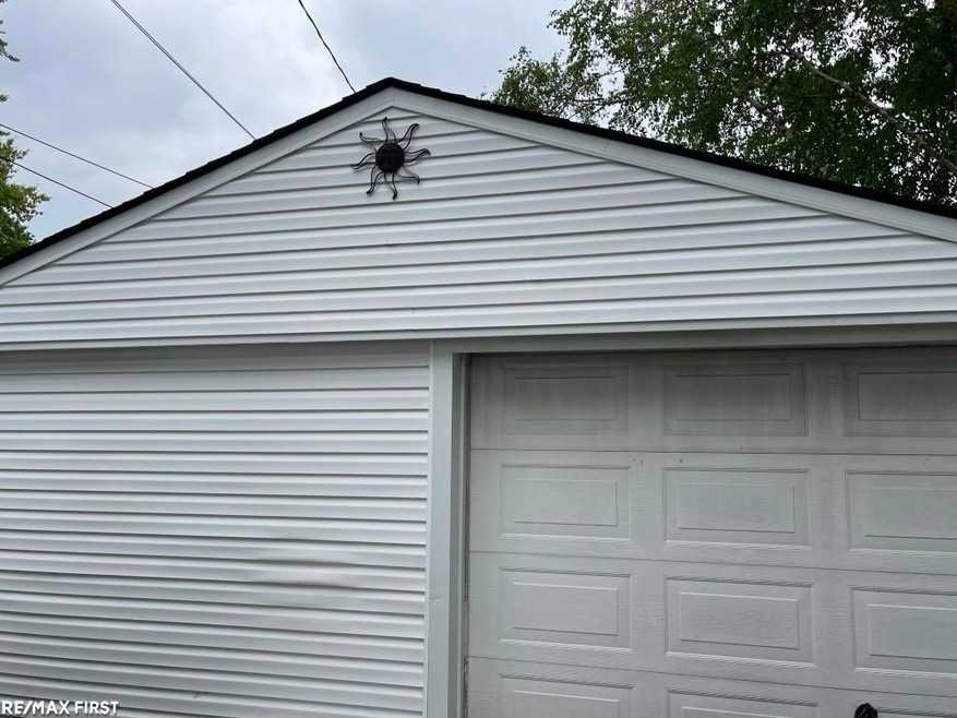 30610 Bluehill St, Roseville, MI 48066 - photo 1