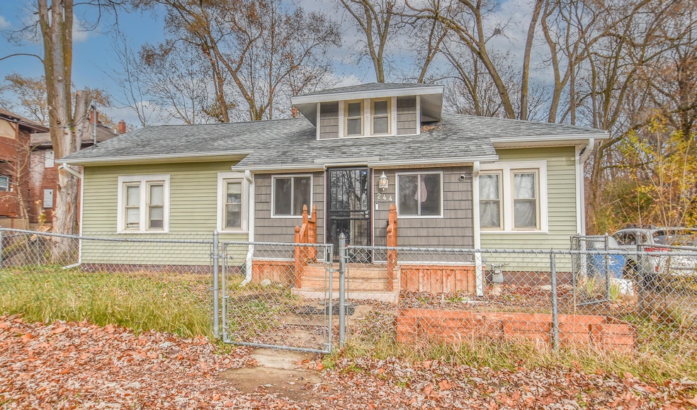 244 Parkway Dr, Battle Creek, MI 49037 - photo 1