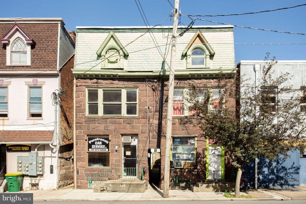 210 S Main St, Chambersburg, PA 17201 - photo 1