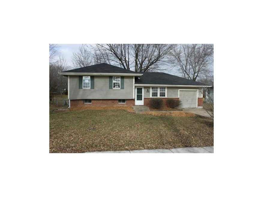 Lots of curb appeal here!