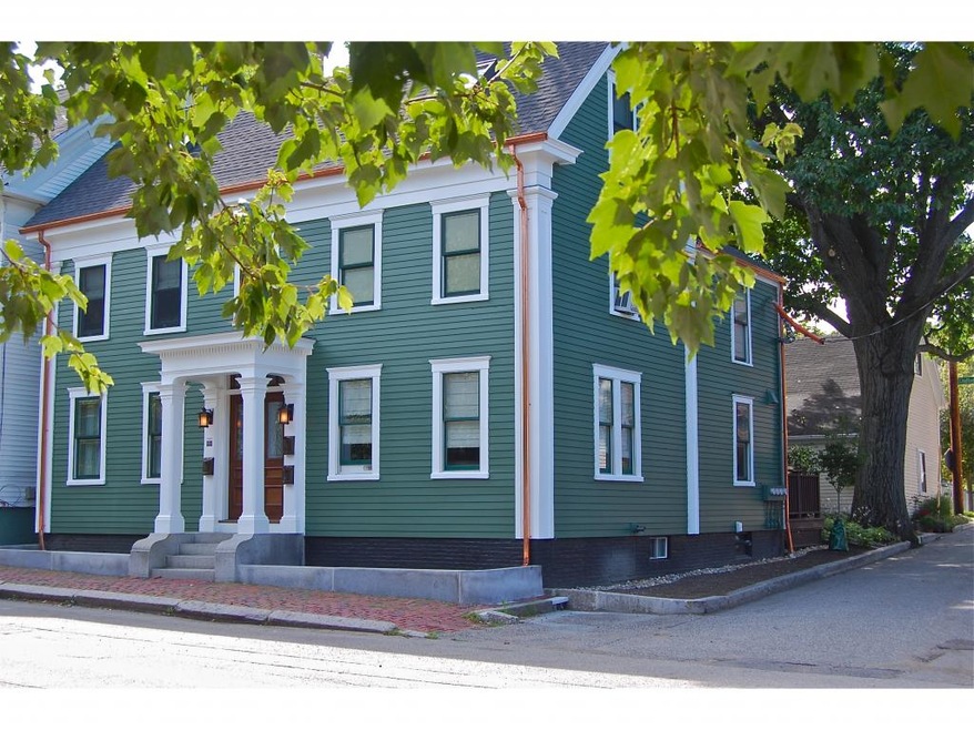 7282 State St, Portsmouth, NH 03801 - photo 1