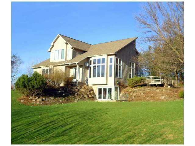 Exterior Front WELCOME TO 735 Mendon Ionia Road!