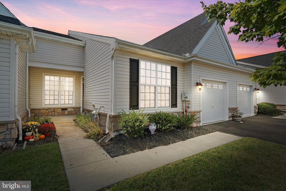 Pending $300,000 • Co-Listing Agent