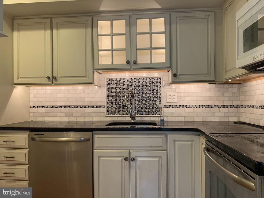 117 Montrose Ave unit 117, Bryn Mawr, PA 19010 - photo 1