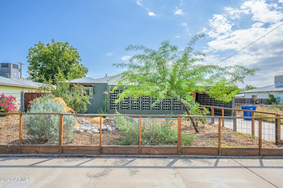 251 S Olive, Mesa, AZ 85204 - photo 1