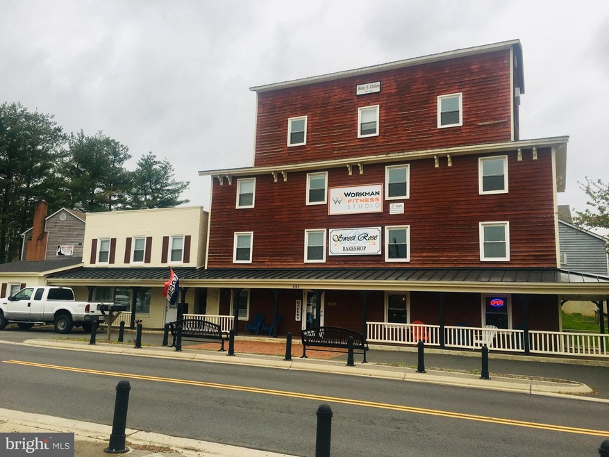 201 N 23rd St unit B, Purcellville, VA 20132 - photo 1