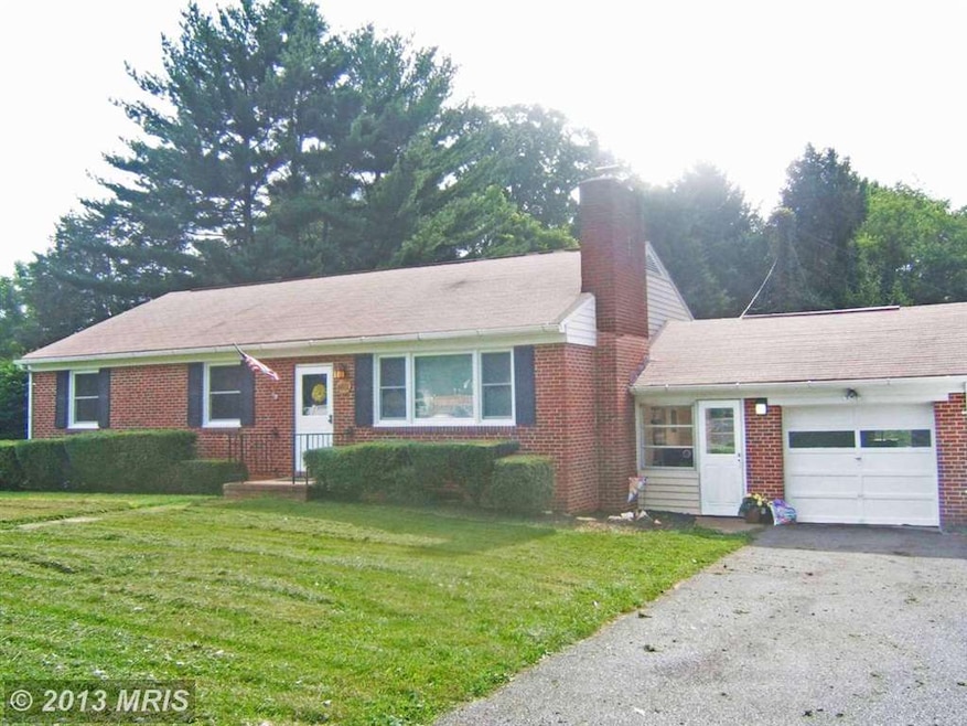 6511 Sunset Dr, Sykesville, MD 21784 - photo 1