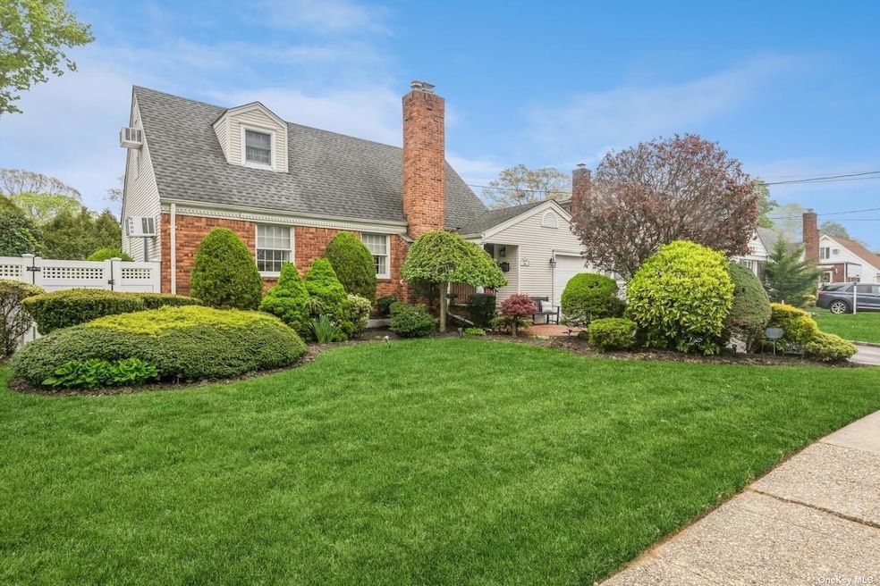 1839 Jane St, Wantagh, NY 11793 MLS ONE3549613