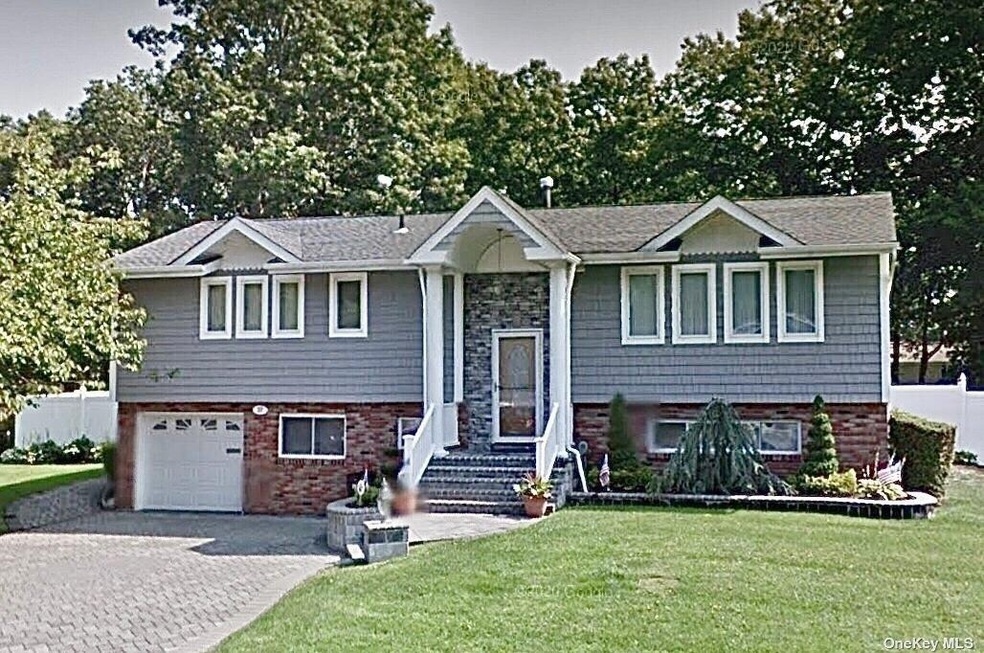 37 Corsa St, Dix Hills, NY 11746 - photo 1