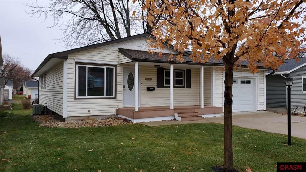 1004 N Garden St, New Ulm, MN 56073 - photo 1