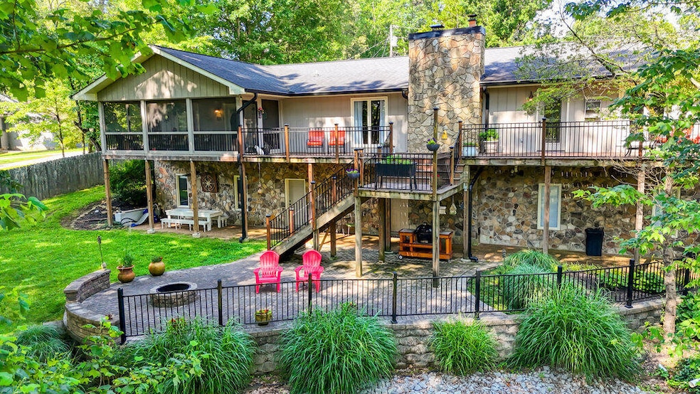For Sale $998,000