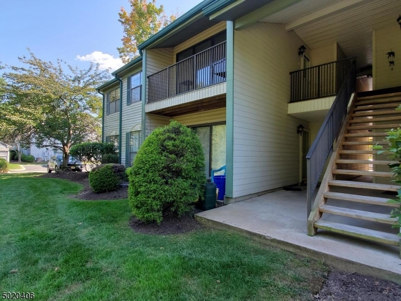 15 Taylor Dr, Franklin Park, NJ 08823 - photo 1