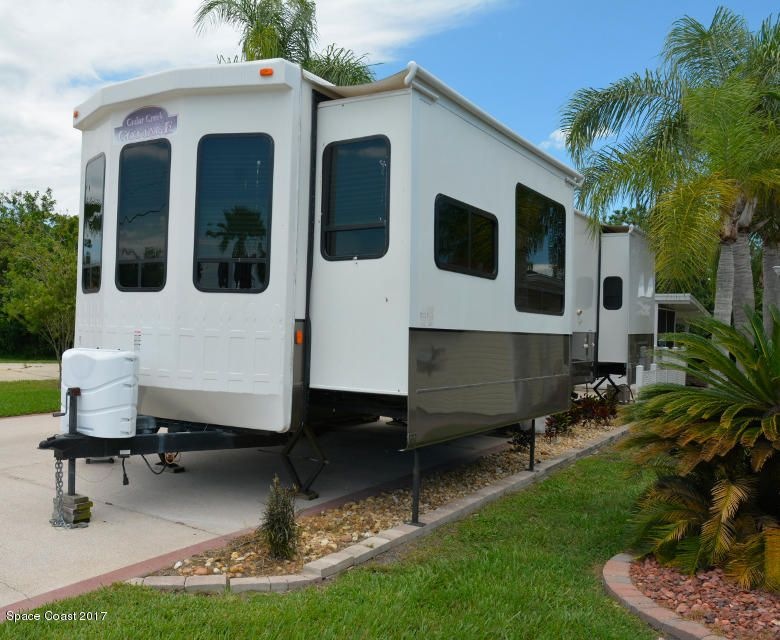 149 Plantation Dr unit 149, Titusville, FL 32780 - photo 1