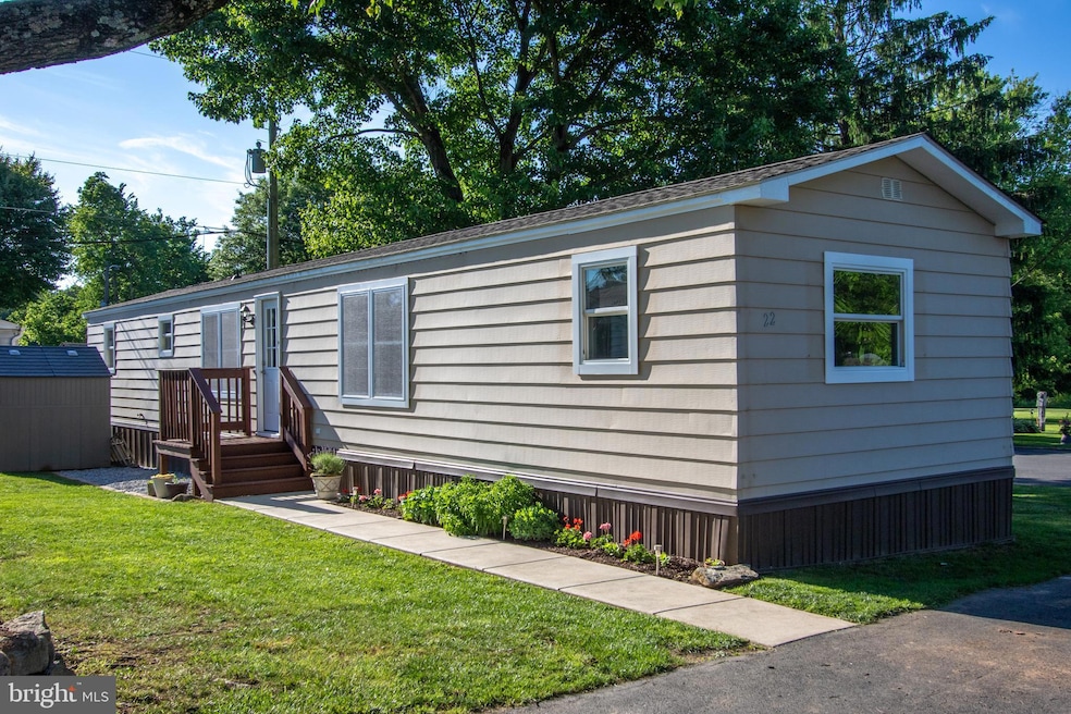 22 Patton Dr, Honey Brook, PA 19344 - photo 1