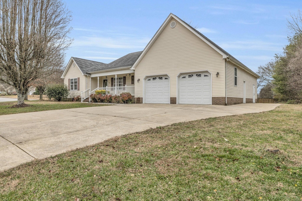 4-web-or-mls-42-cardinal-rd
