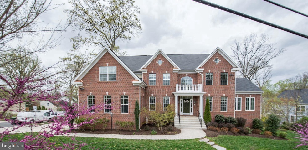 6600 Fisher Ave, Falls Church, VA 22046 - photo 1