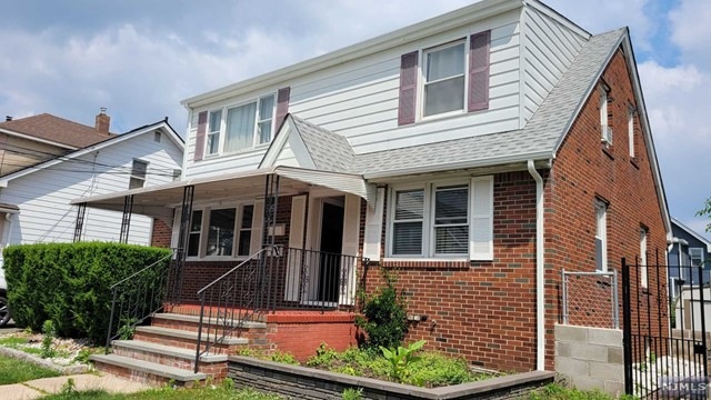 40 Hilton St unit first floor, Clifton, NJ 07011 - photo 1