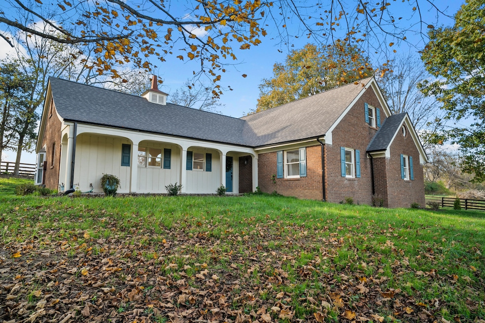 2021 River Circle Dr, Richmond, KY 40475 - photo 1