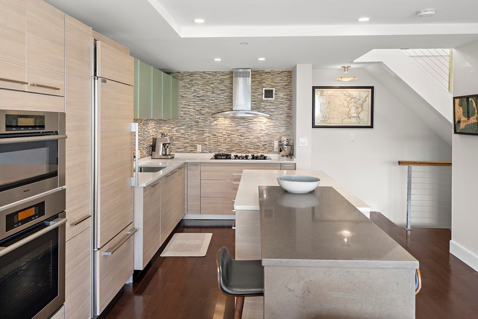 Parris Landing unit 5514, Boston, MA 02129 - photo 1