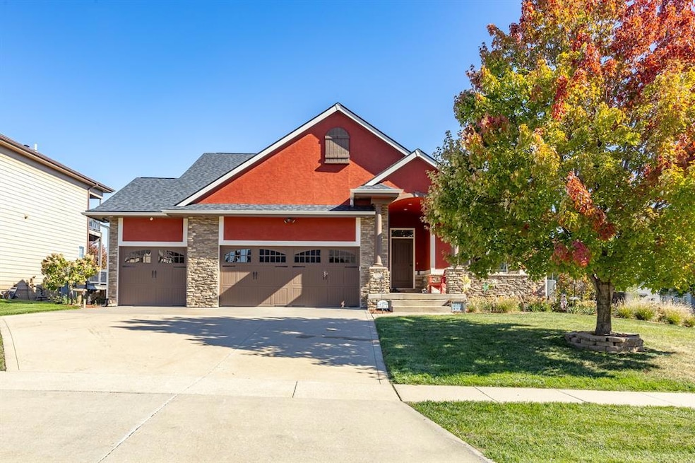 For Sale $559,900 • Co-Listing Agent