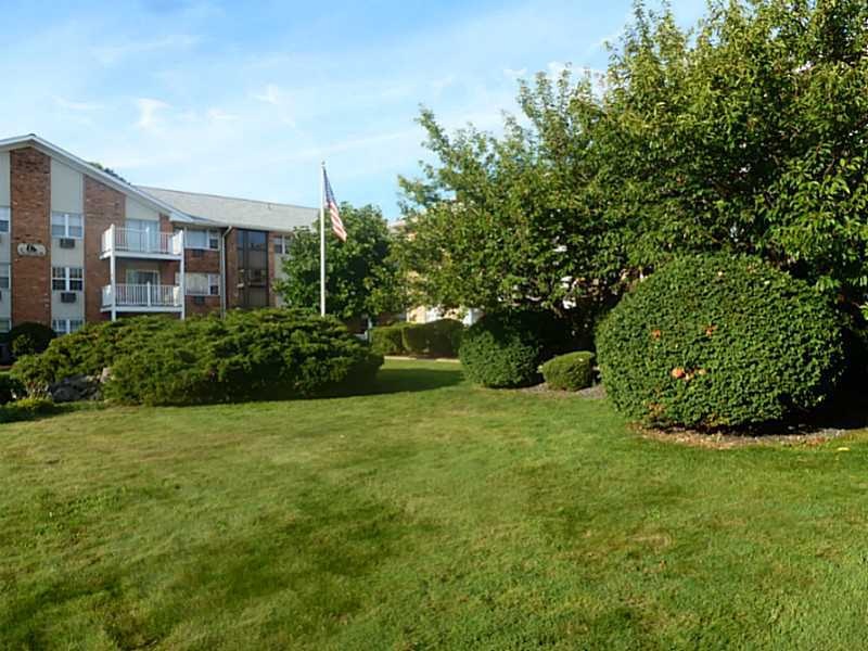 Exterior Front. WONDERFULLY MAINTANED CONDO COMPLE