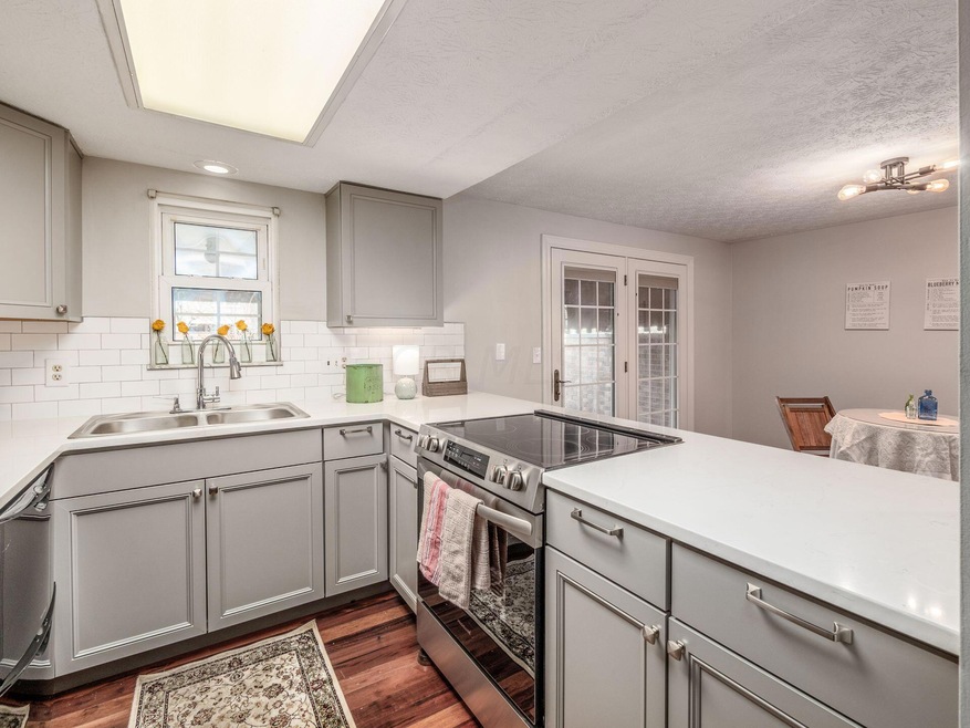 New kitchen cabinets and countertops