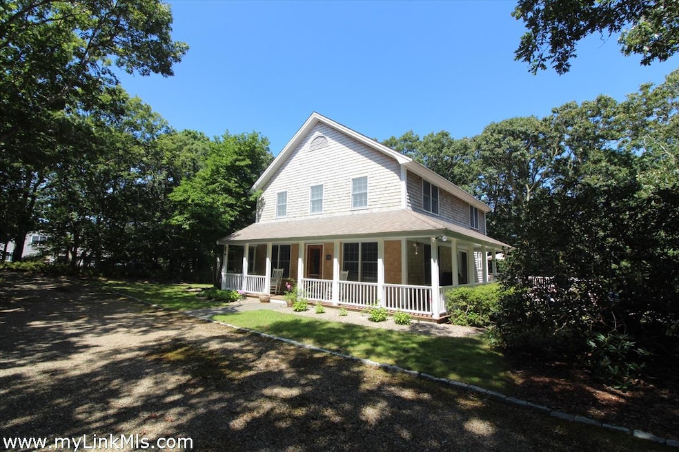32 Flamingo Dr, Edgartown, MA 02539 - photo 1