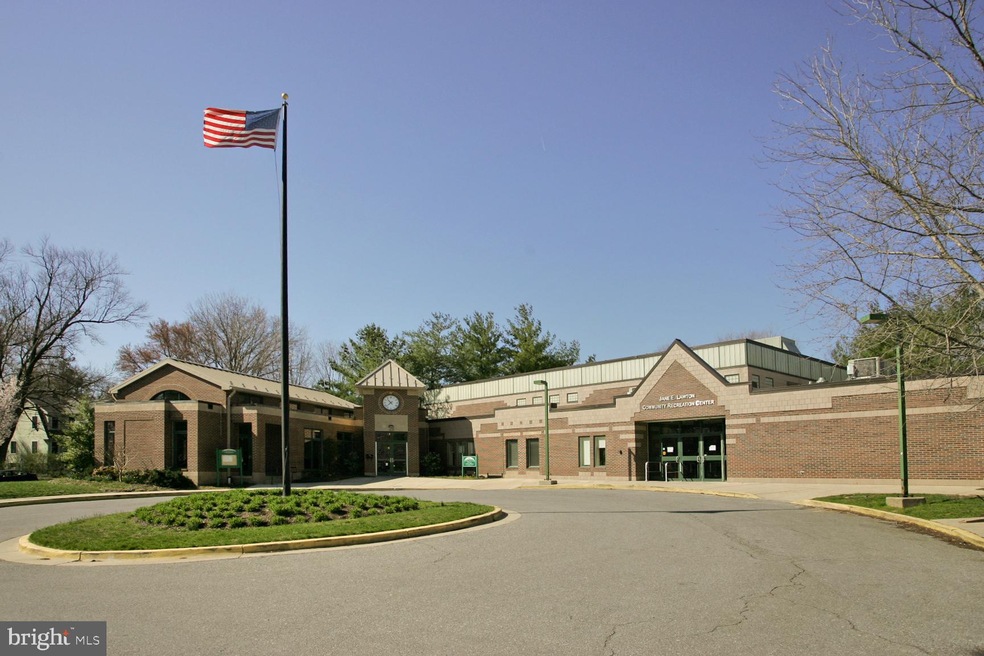 7211 Oakridge Ave, Chevy Chase, MD 20815 - photo 1