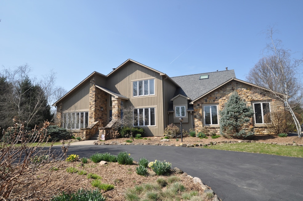 10891 Geist Rd, Fishers, IN 46037 - photo 1