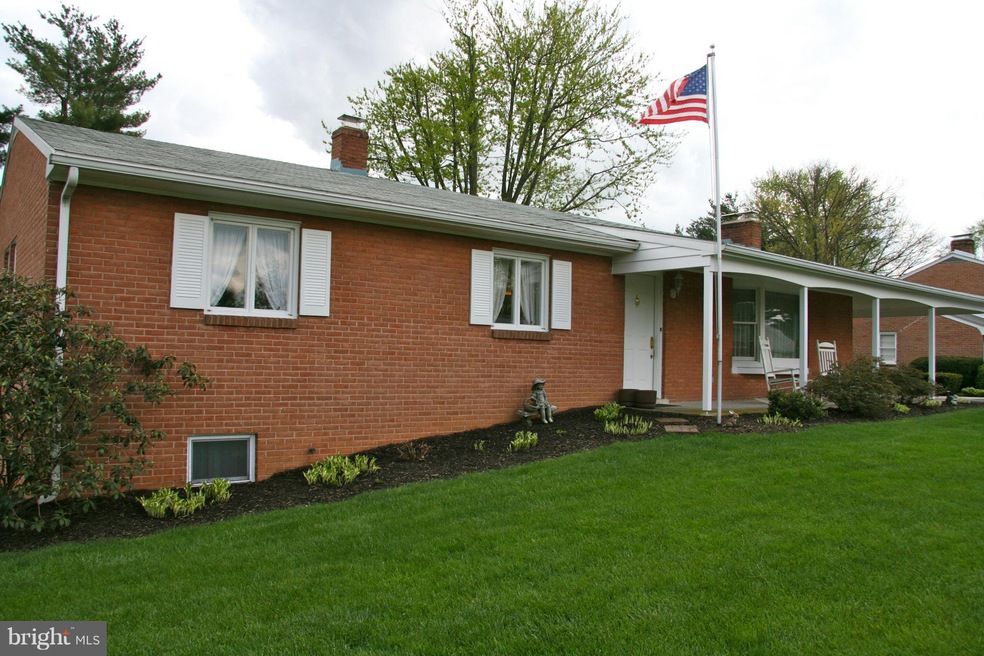 16625 Johnson Dr, Williamsport, MD 21795 - photo 1