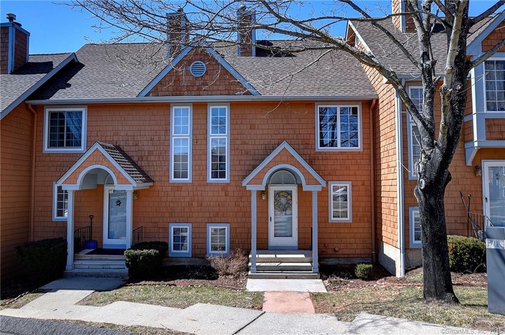 8 Pamela Ct, Broad Brook, CT 06016 - photo 1