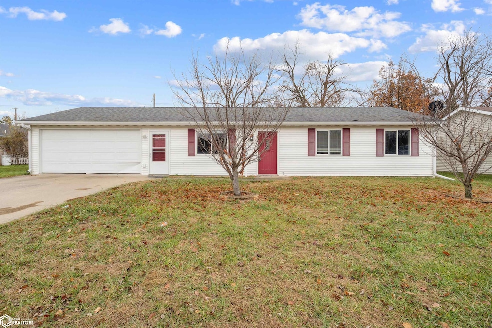 214 Shields St, Burlington, IA 52601 - photo 1