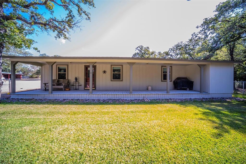 158 Private Road 4664, Boyd, TX 76023 - photo 1