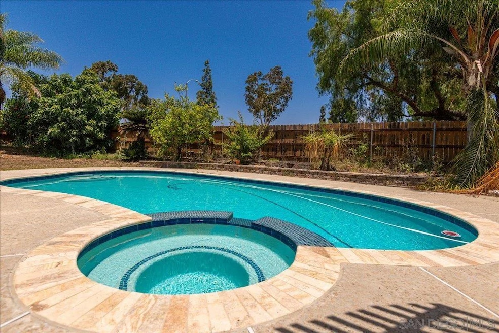 1525 Fair Glen Rd, El Cajon, CA 92019 - photo 1