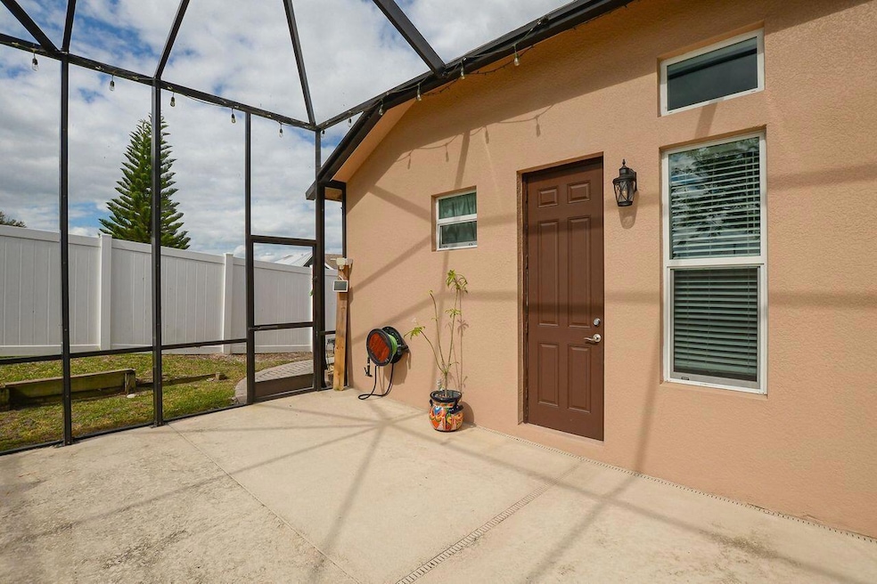 341 SW Kestor Dr unit 341, Port Saint Lucie, FL 34953 - photo 1