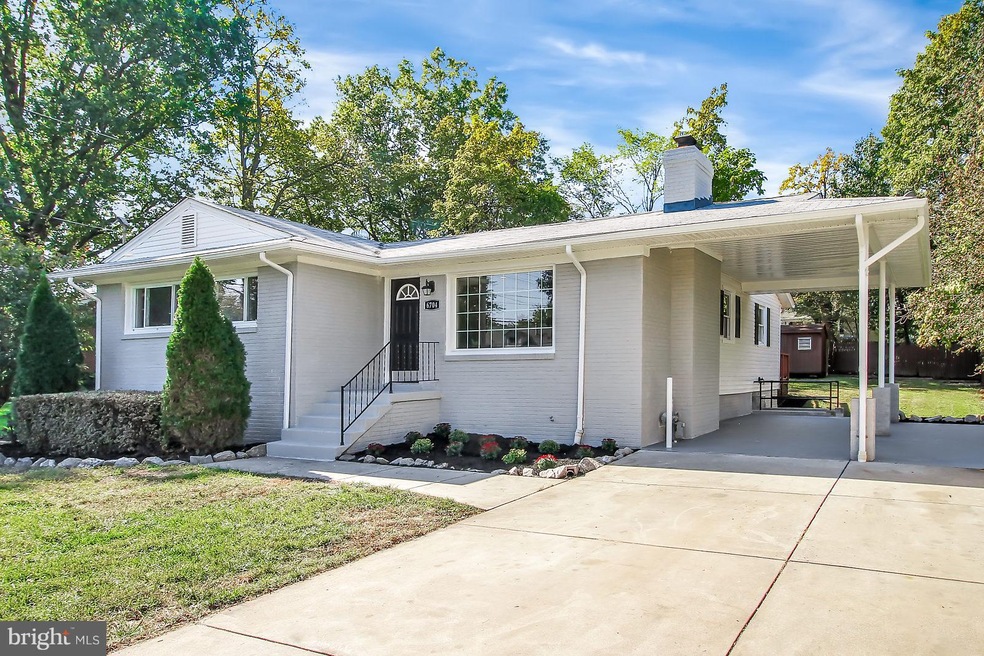 6704 Quander Rd, Alexandria, VA 22307 - photo 1