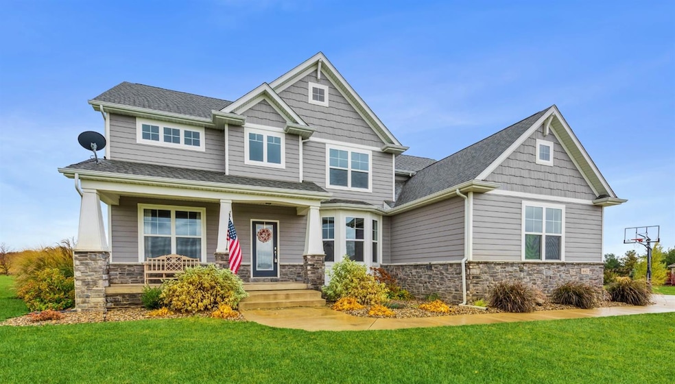 642 E Stanton Ct, La Porte, IN 46350 - photo 1