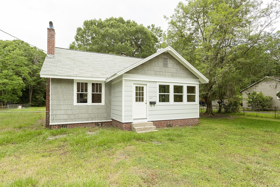 1327 Murray Dr, Jacksonville, FL 32205 - photo 1