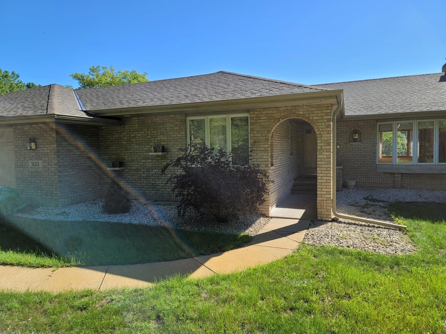 5023 Vine Hill Rd, Excelsior, MN 55331 - photo 1