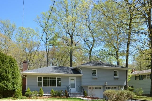 30 W Lake Rd, Trumbull, CT 06611 - photo 1