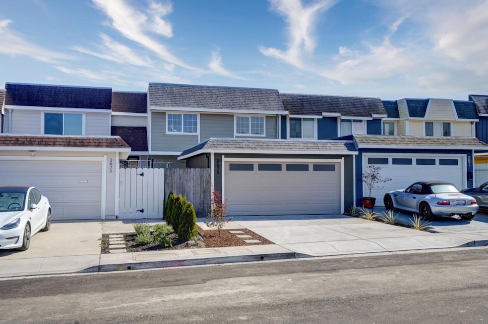 Sold $1,375,000 • Co-Listing Agent