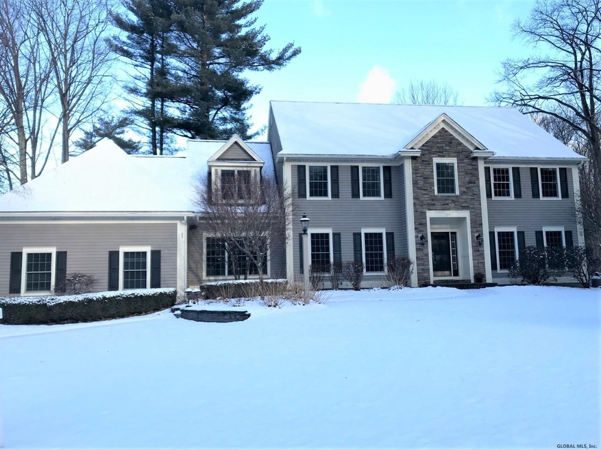 701 Waldens Pond Rd, Albany, NY 12203 - photo 1