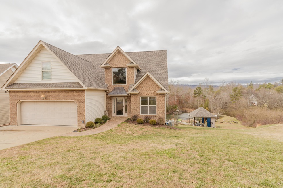 56 Clear Creek Rd