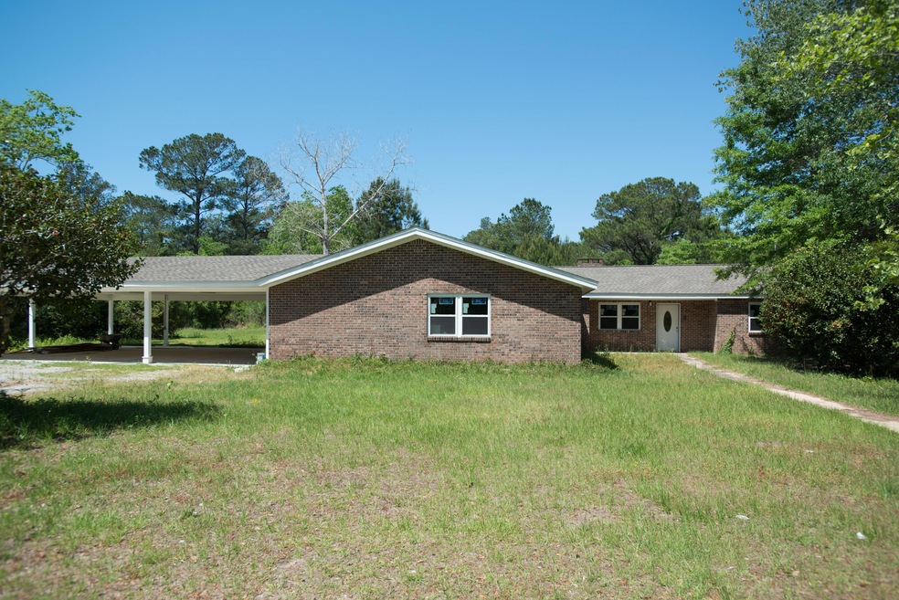 2068 Bay Loop Dr W Freeport Fl